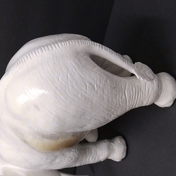 Large Elephant Sculpture Vintage Hand Crafted / Hand Etched / Hand Sculpted - Picture 10 of 16